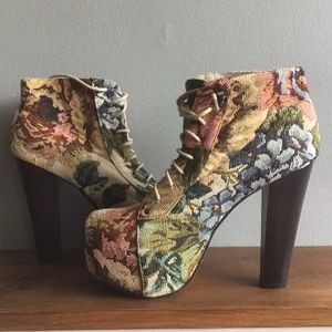 Lita Inspired Floral Tapestry Platforms